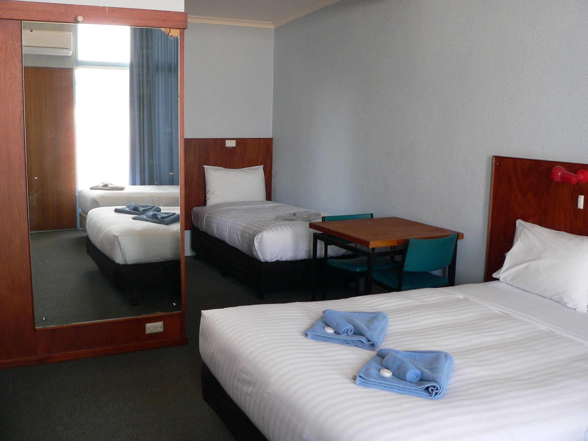 Ship Inn Motel Yarram Dış mekan fotoğraf